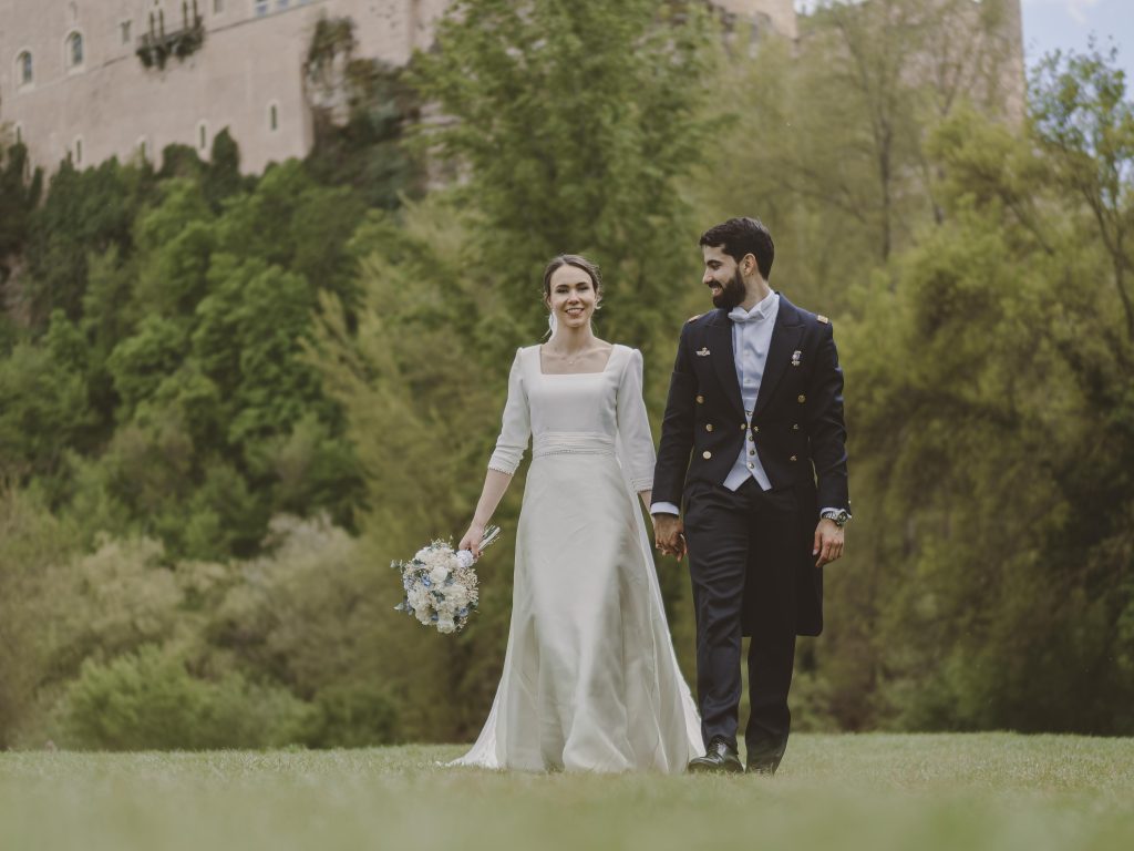 Boda Iglesia de Nuestra Señora del Carmen (Carmelitas Descalzos) + FINCA LOS JAZMINES by Cándido y Alcazar de SEGOVIA