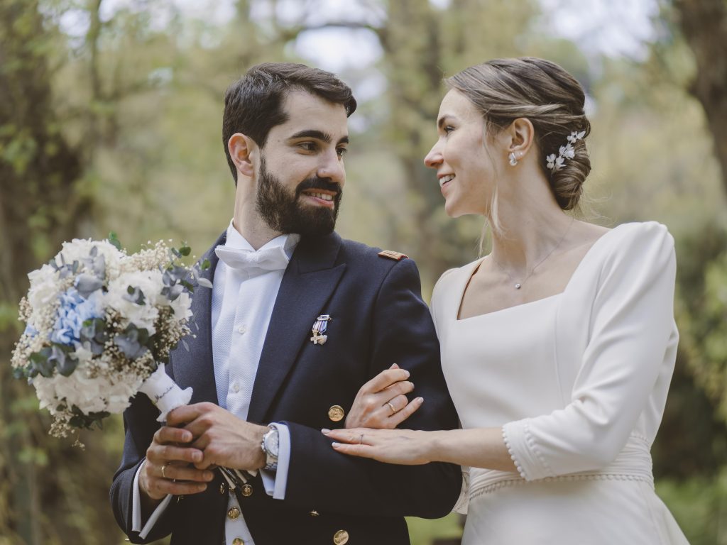 Boda Iglesia de Nuestra Señora del Carmen (Carmelitas Descalzos) + FINCA LOS JAZMINES by Cándido y Alcazar de SEGOVIA