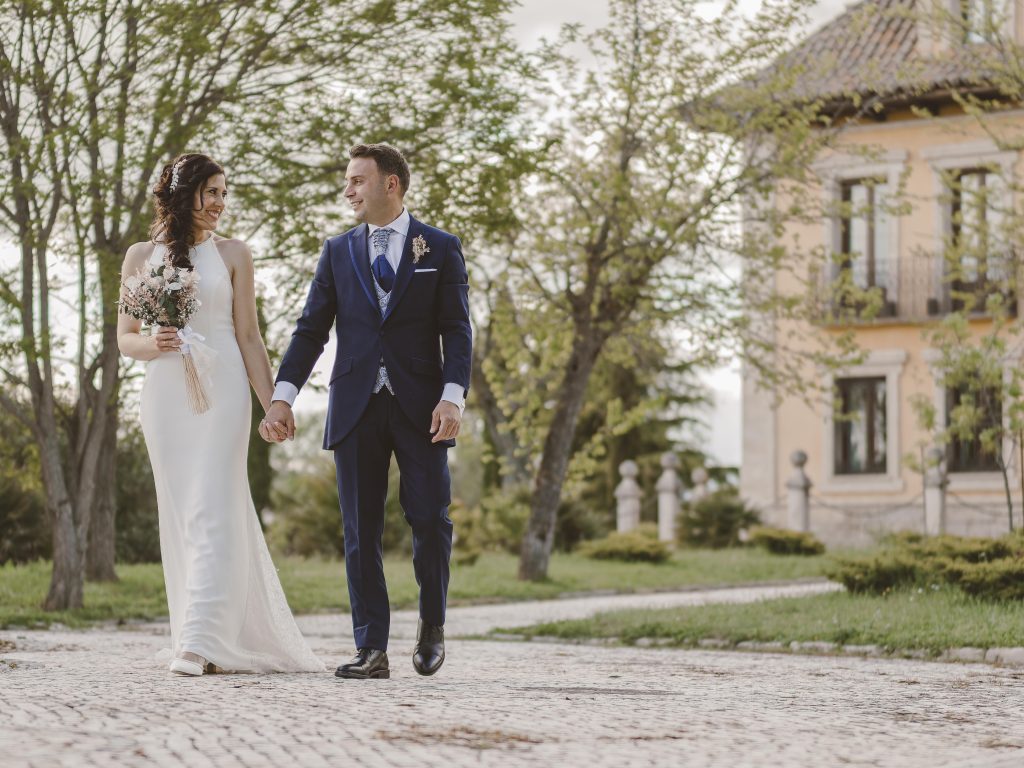 Fotógrafo de Boda en ALDEA SANTILLANA