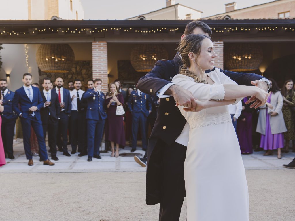 Boda Iglesia de Nuestra Señora del Carmen (Carmelitas Descalzos) + FINCA LOS JAZMINES by Cándido y Alcazar de SEGOVIA