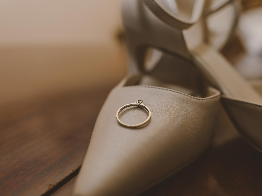 Boda Iglesia de Nuestra Señora del Carmen (Carmelitas Descalzos) + FINCA LOS JAZMINES by Cándido y Alcazar de SEGOVIA