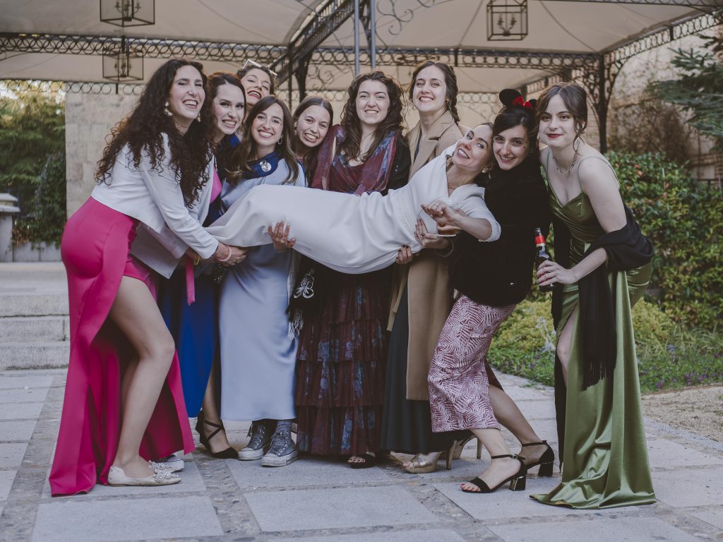 Boda Iglesia de Nuestra Señora del Carmen (Carmelitas Descalzos) + FINCA LOS JAZMINES by Cándido y Alcazar de SEGOVIA